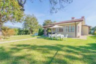 vendita casa singola Camaiore