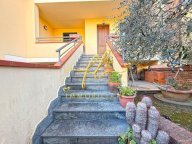 vendita villetta a schiera Cecina