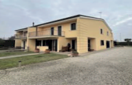 Vendita Villa Bifamiliare Agna