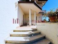 vendita casa singola Camaiore