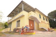 vendita casa semindipendente Vinci