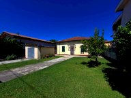 vendita casa singola Massa