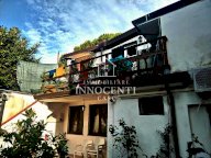 vendita casa semindipendente Massa
