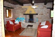 Vendita CASALE AMANDOLA