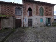 vendita fienile Capannori