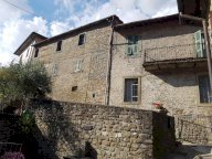 vendita colonica/casale Comano