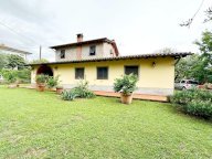 vendita colonica/casale Capannori