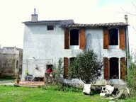 vendita rustico/corte Calci