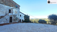 vendita rustico/corte San Miniato