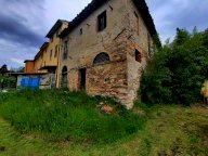 vendita fienile Capannori