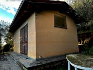 vendita fienile Pietrasanta
