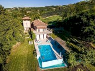 V Villa Calamandrana