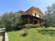 vendita villa Lucca