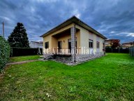 vendita villa Pietrasanta