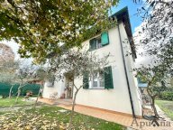 vendita villa Montignoso