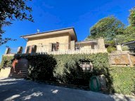 vendita villa Pietrasanta