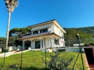 vendita villa Carrara