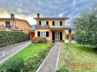 vendita villa Capannori