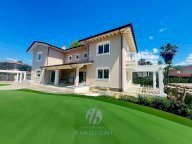 vendita villa Forte dei Marmi