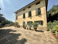 vendita villa Capannori