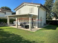 vendita villa Montignoso