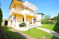 vendita villa Pietrasanta