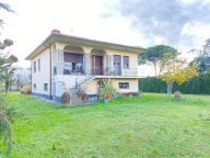 vendita villa Capannori