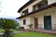 vendita villa Montignoso