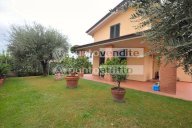 vendita villa Lucca