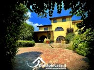 vendita villa Massarosa