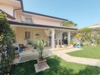 vendita villa Camaiore