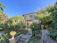 vendita villa Pietrasanta