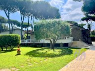 vendita villa Camaiore