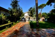 vendita villa Forte dei Marmi