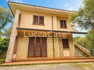 vendita villa Camaiore
