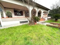 vendita villa Camaiore