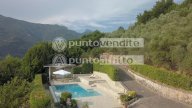 vendita villa Camaiore
