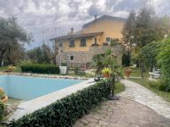 vendita villa Luni