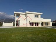 vendita villa Pietrasanta