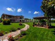 vendita villa Pietrasanta