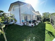 vendita villa Montignoso