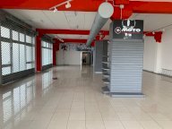 A Locale Commerciale Imola