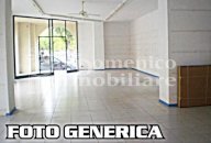 affitto locale commerciale Cascina