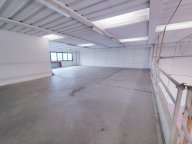 affitto locale commerciale Cascina