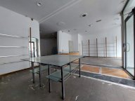 A Locale Commerciale Imola