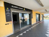 Locale nel centro Commerciale Plaza