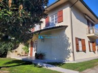 affitto villetta bifamiliare Montignoso