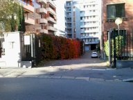 Milano Affori via Novaro 8- Box auto in locazione