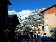 VALLE d'AOSTA COURMAYEUR: OFFRO MONOLOCALE in centro,2 persone