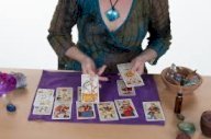 CARTOMANZIA CLARA : CONSULTO  CON I TAROCCHI DI MARSIGLIA.